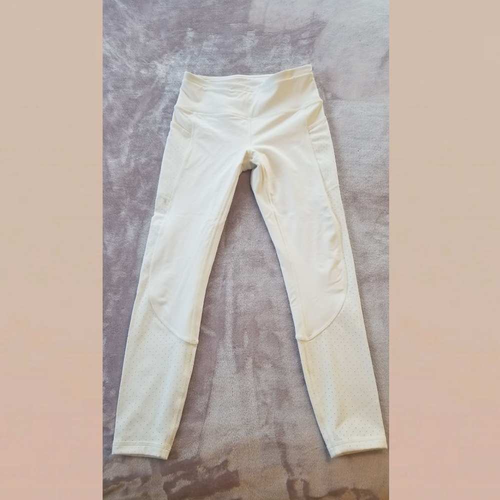 Rare Lululemon Leggings in white